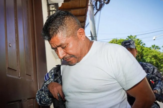 Decretan detención provisional para acusado de feminicidio de su pareja