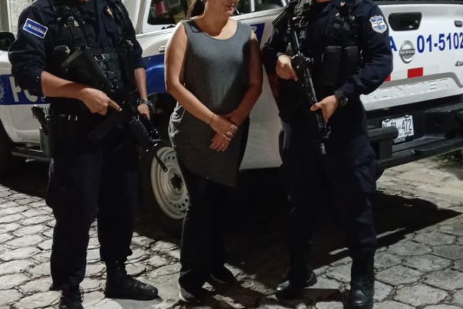 Capturan a exasesores de Eugenio Chicas, la abogada  Ruth Eleonora López Alfaro. Resumen