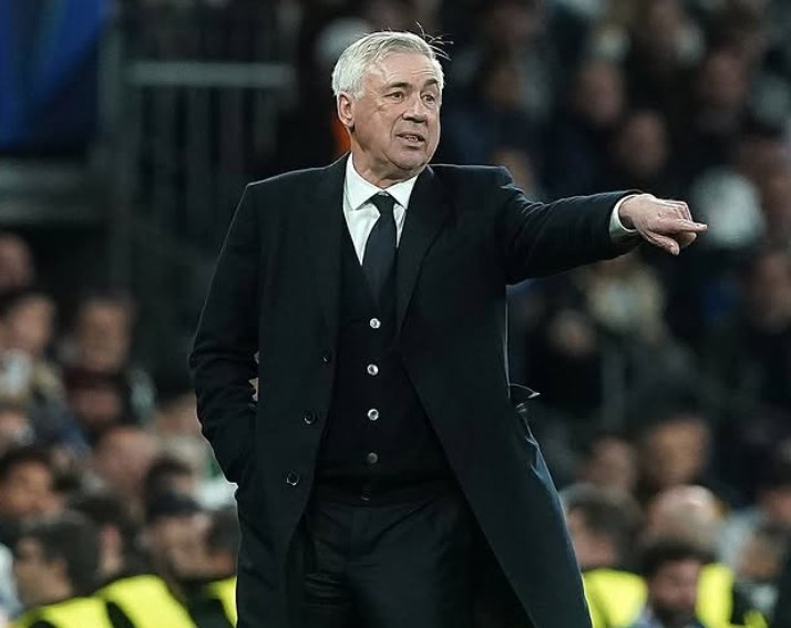 Carlo Ancelotti firma como nuevo DT de Brasil