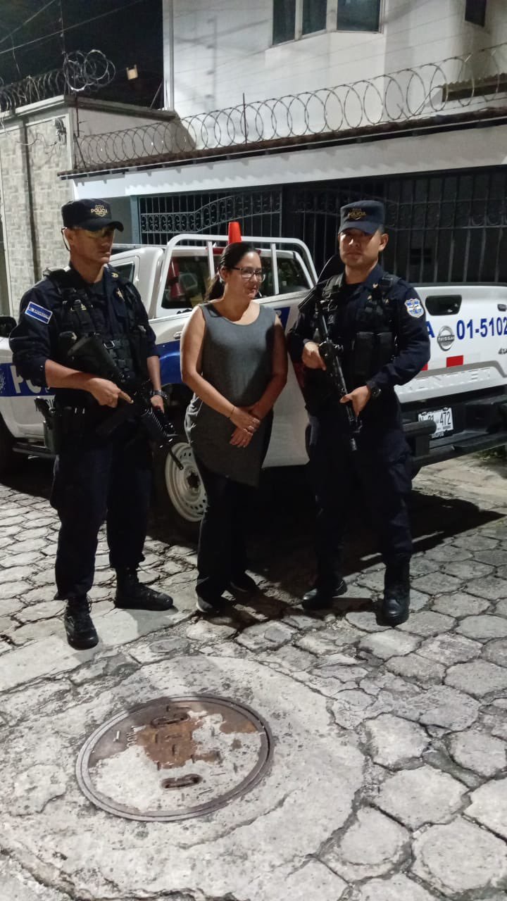 Capturan a exasesores de Eugenio Chicas, la abogada  Ruth Eleonora López Alfaro. Resumen