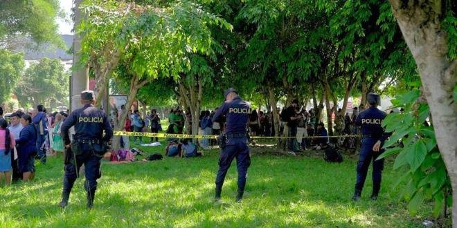 Acusan a representantes de comunidad El Bosque que protestó cerca de casa del Presidente