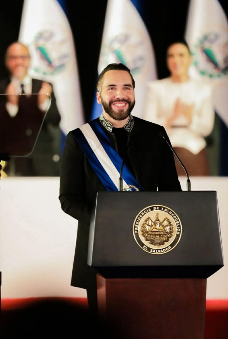 Presidente Bukele defiende el nuevo sistema de democracia de El Salvador