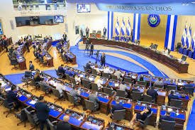 Asamblea aprueba Ley de Sostenibilidad Fiscal que limita deuda al 80 % del PIB en 2030