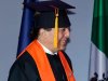 Título: Cristian Castro termina la preparatoria a los 51 años y apunta a la UNAM