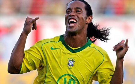 Ronaldinho regresa al fútbol profesional