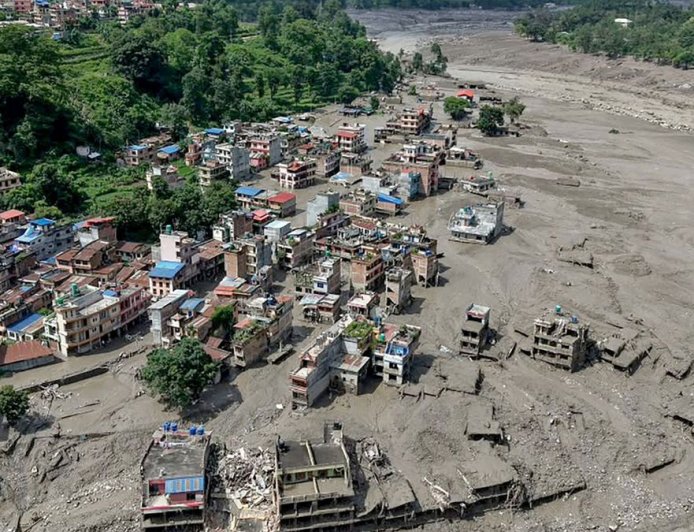 Inundaciones en Nepal dejan muertos y cientos de desaparecidos, incluidos turistas extranjeros