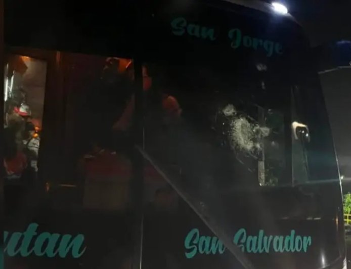 Afición de Firpo denuncia agresiones tras avanzar a cuartos de la Copa Centroamericana