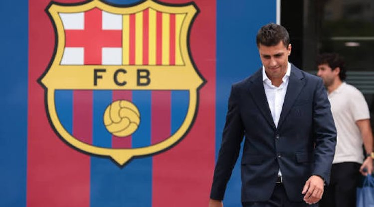 Barcelona hace oficial el fichaje de Rodri hasta 2030