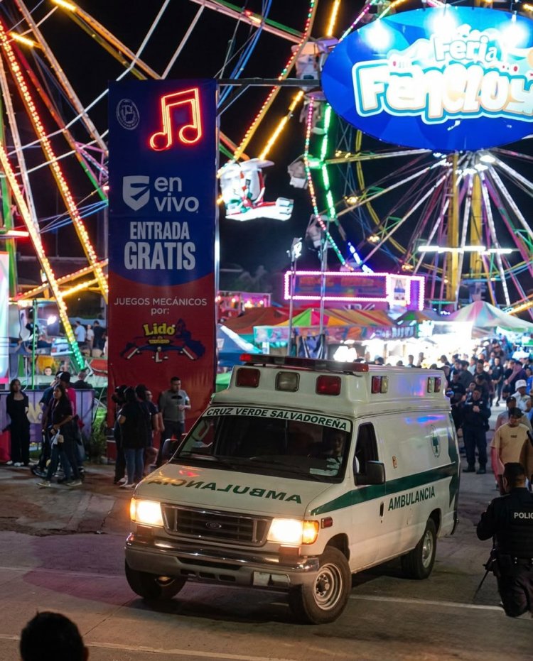 Hombre resulta lesionado tras caer de una atracción mecánica en Ciudad Merliot