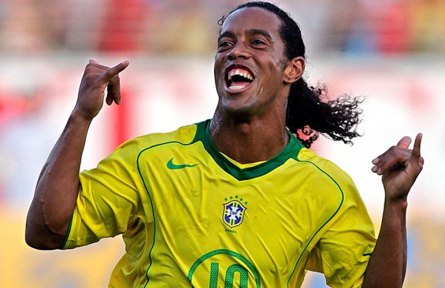 Ronaldinho regresa al fútbol profesional