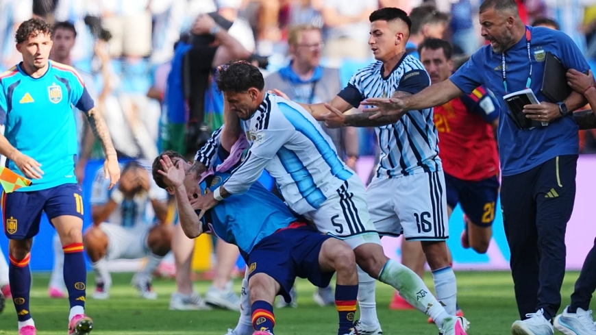 FIFA sanciona a Paredes, Molina y Almada por incidentes tras la final del Mundial