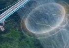 Arcoíris de 360 grados sorprende bajo el puente más alto del mundo en China
