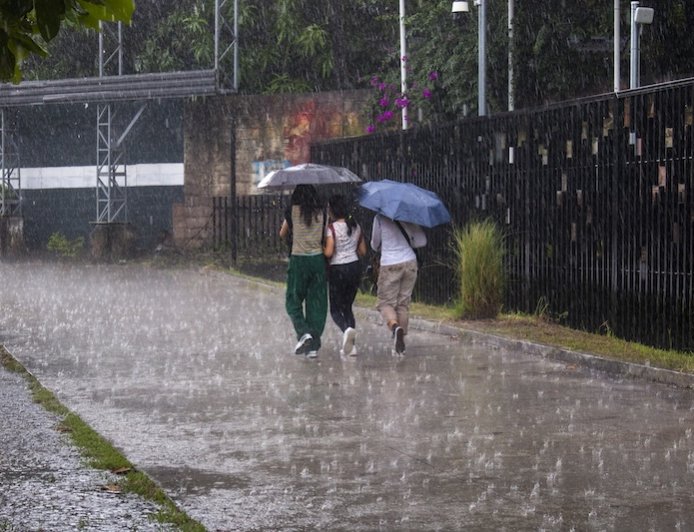 Lluvias tipo temporal se mantendrán esta semana en El Salvador debido a un Giro Centroamericano