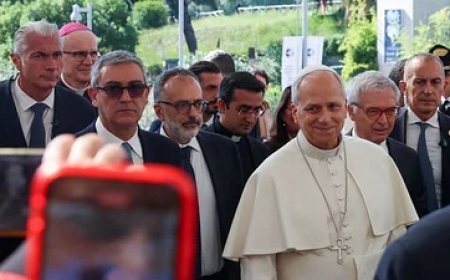 Vaticano confirma que el papa León XIV salió con éxito de una cirugía pulmonar