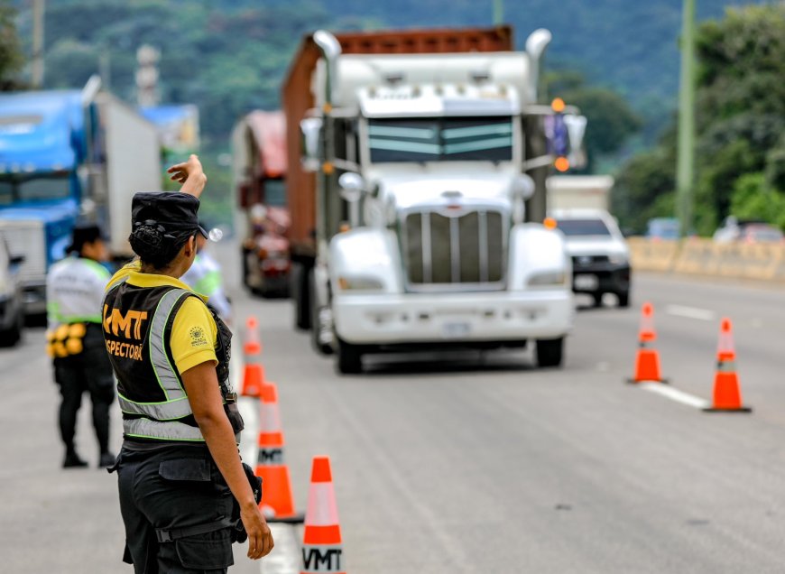 Decomisan 25 unidades de transporte de carga durante controles en carreteras